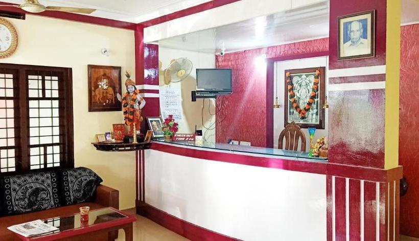 هتل Govind Inn