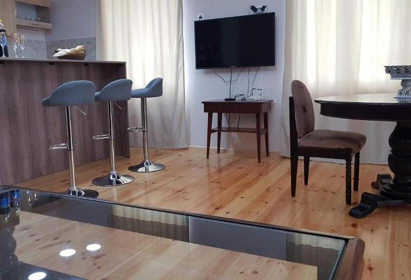 پانسیون Villalia