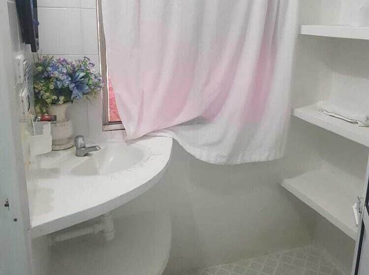 هتل Playa Tiburon