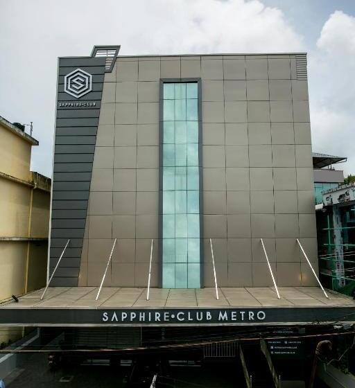 Отель Sapphire Club Metro