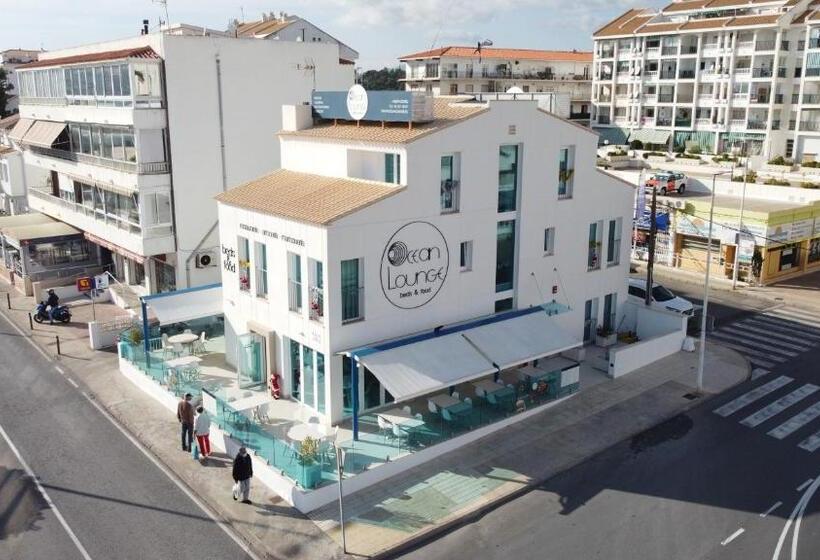 בית מלון כפרי Ocean Lounge