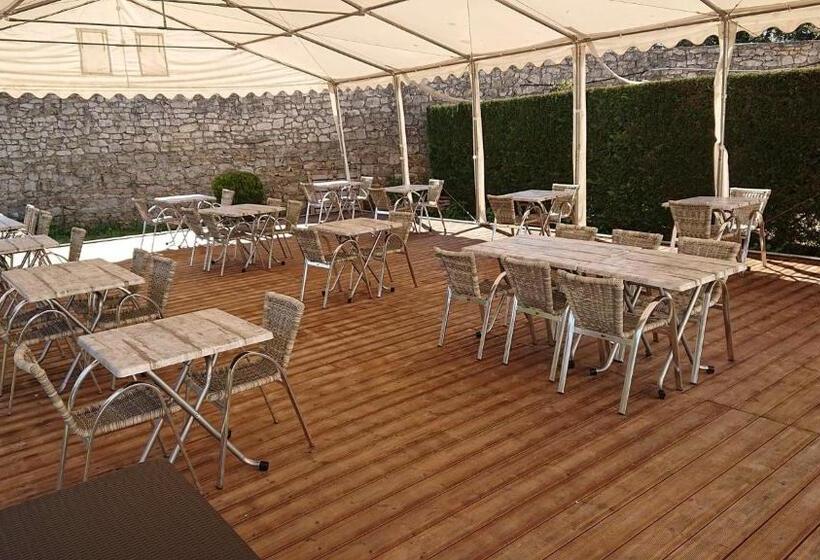 Отель Auberge Le Cévenol