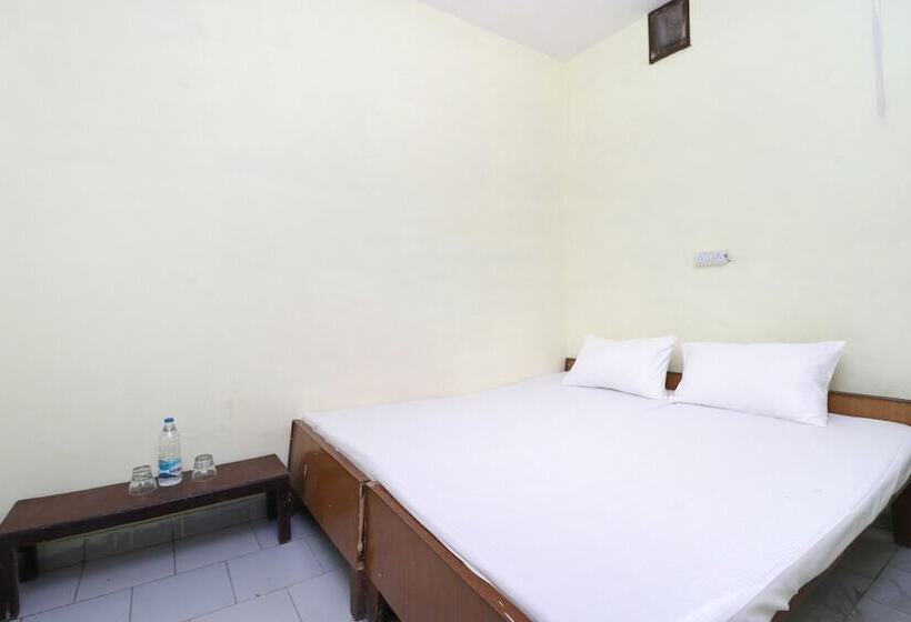 בית מלון כפרי Spot On 41126 Shri Krishankripa Guest House