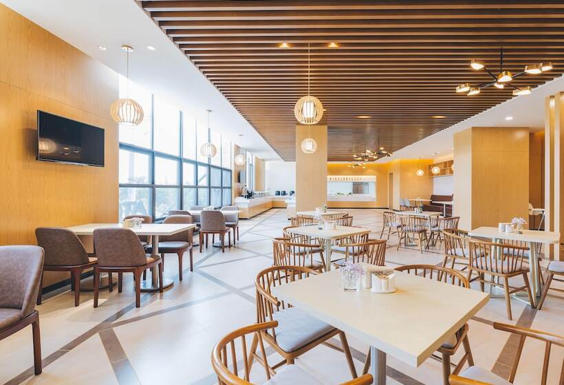 Atour Hotel Yufeng Mountain Park Liuzhou