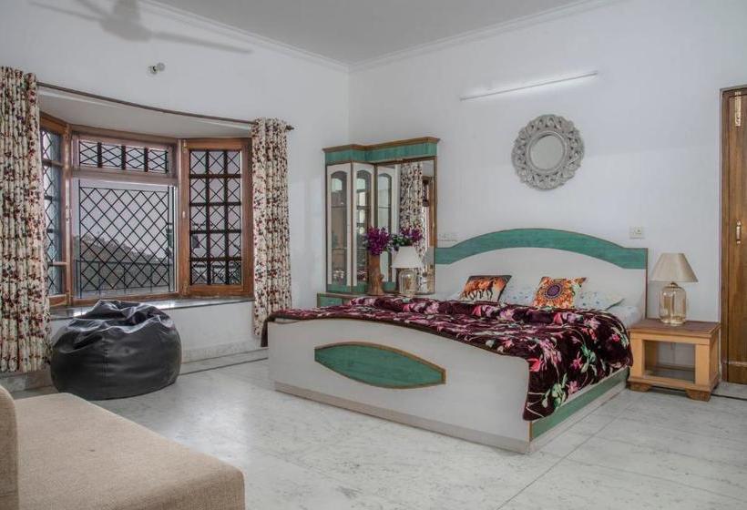فندق Pine Winds Villa