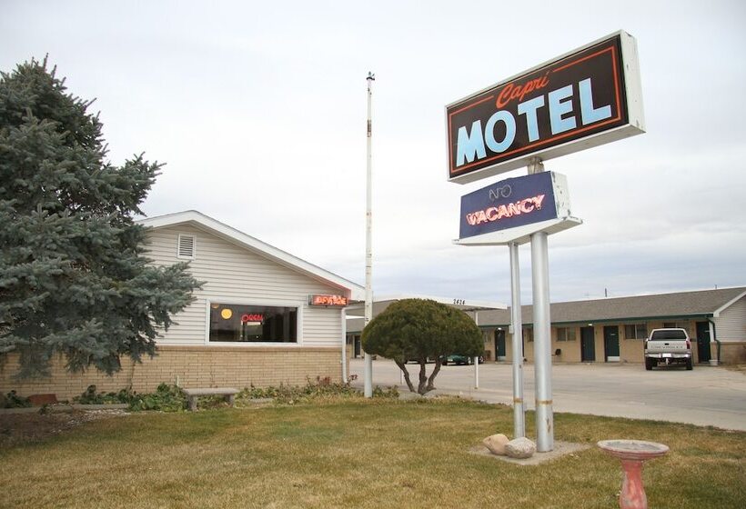 Capri Motel
