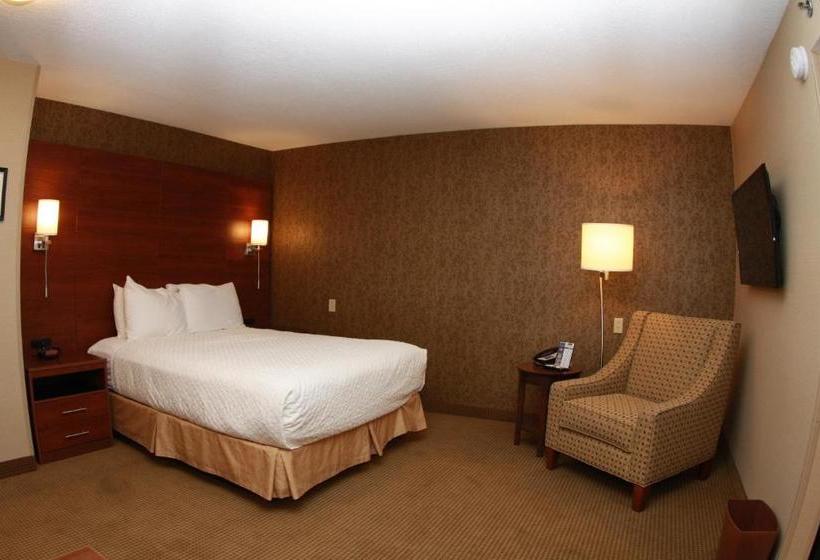 Hotel Budget Host Inn & Suites
