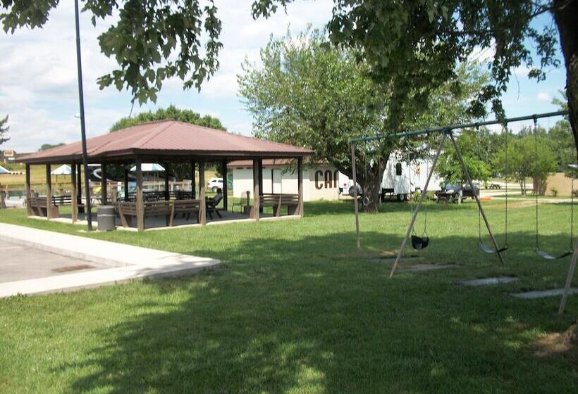 Отель Budget Host Westgate Inn