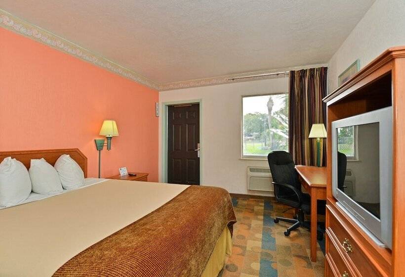 فندق Budget Inn Of Okeechobee