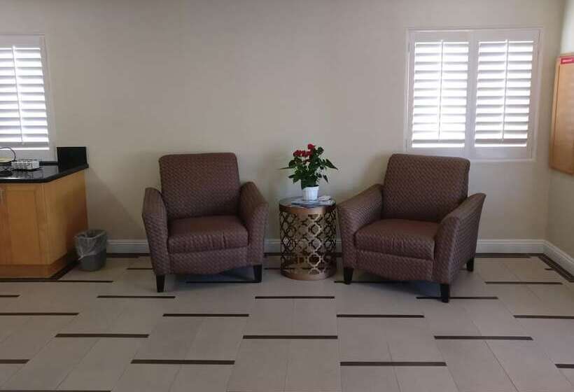 هتل Burbank Inn And Suites