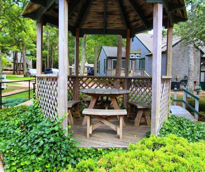 בית מלון כפרי Cape Cod Holiday Estates, A Vri Resort