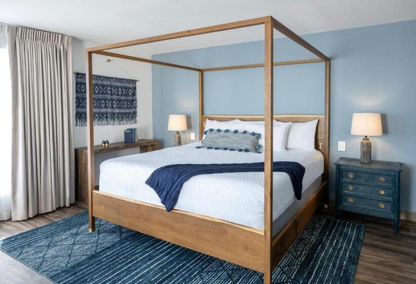 هتل Cardiff By The Sea Lodge