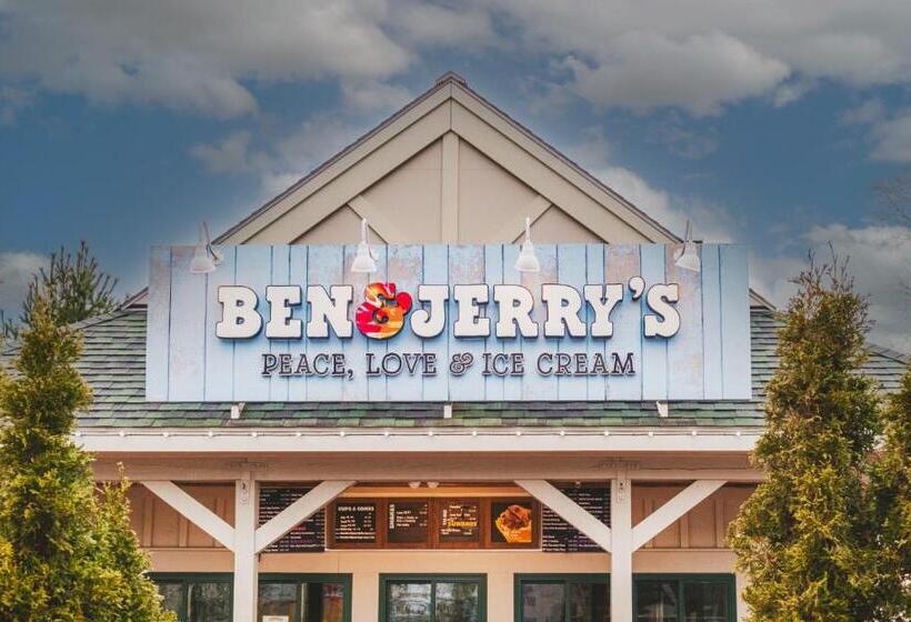 בית מלון כפרי Casco Bay Inn