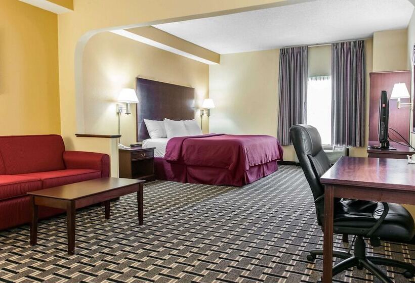 בית מלון כפרי Clarion Inn & Suites Northwest