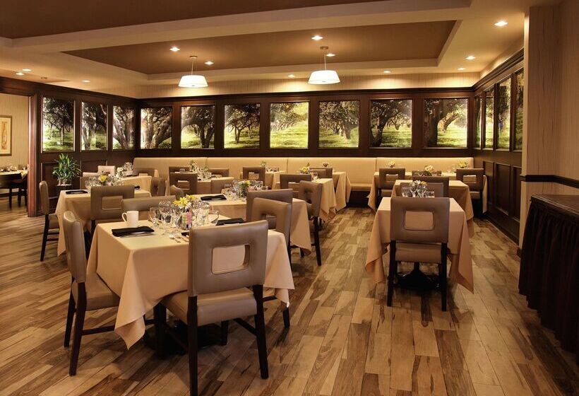 בית מלון כפרי Doubletree By Hilton Claremont