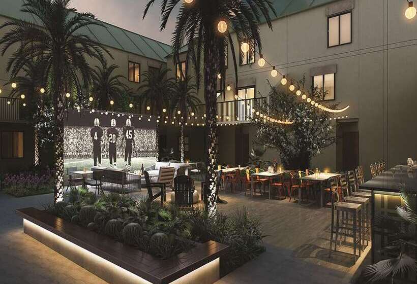 هتل Doubletree By Hilton Gainesville