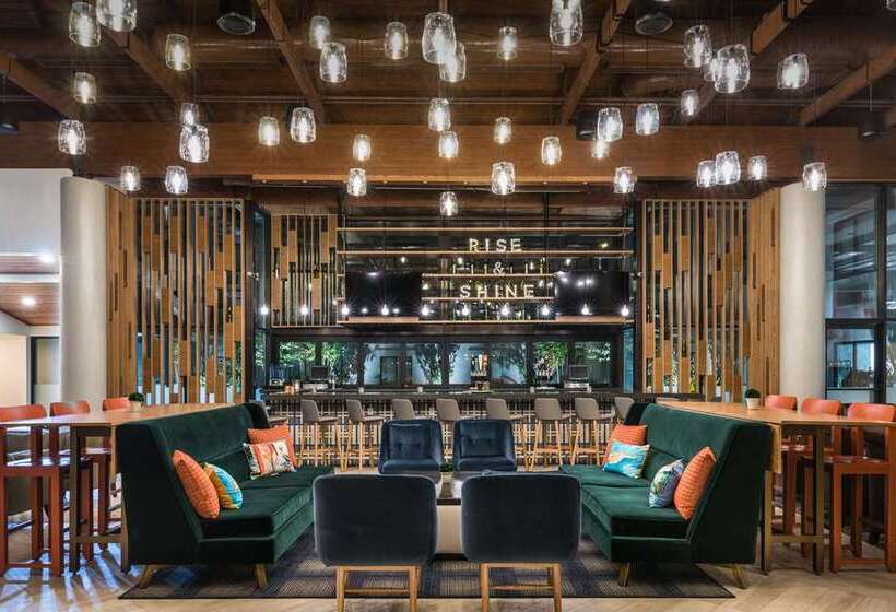 هتل Doubletree By Hilton Gainesville