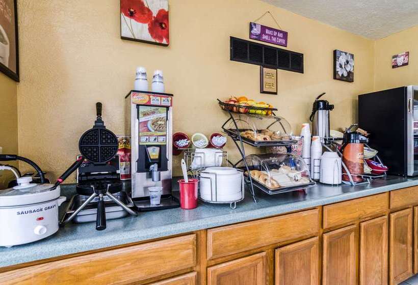 فندق Econo Lodge