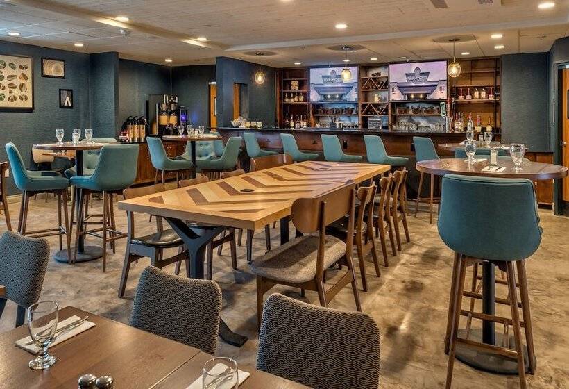 هتل Four Points By Sheraton Anchorage Downtown