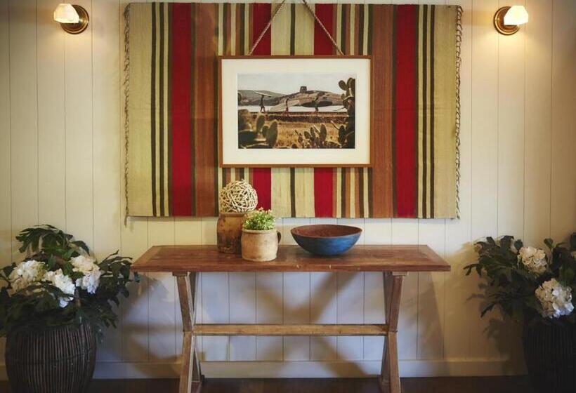 בית מלון כפרי Laguna Beach House