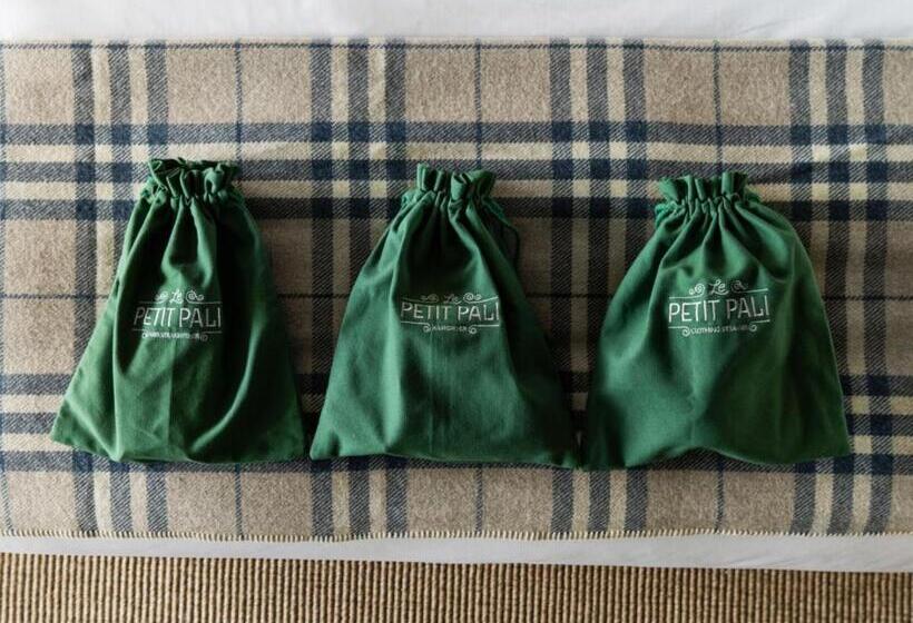 ホテル Le Petit Pali At Ocean Ave