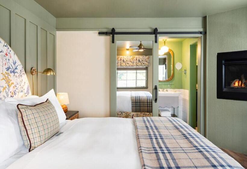 ホテル Le Petit Pali At Ocean Ave