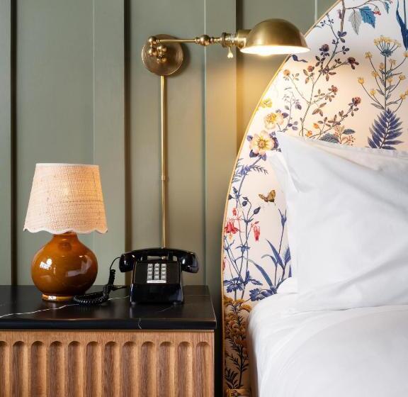 ホテル Le Petit Pali At Ocean Ave