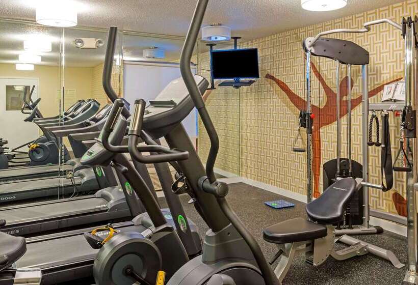 호텔 Mainstay Suites Raleigh  Cary