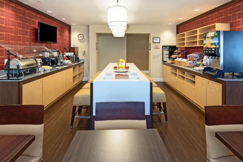 호텔 Mainstay Suites Raleigh  Cary