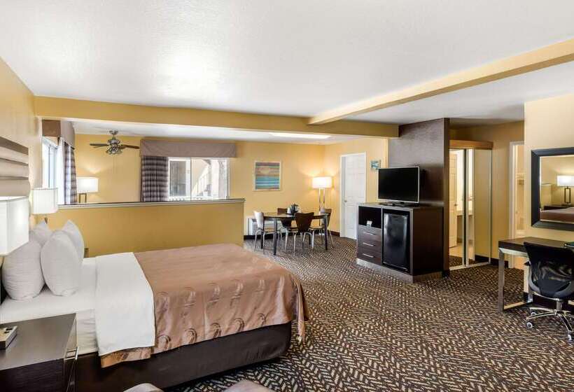 هتل Quality Inn & Suites Capitola By The Sea