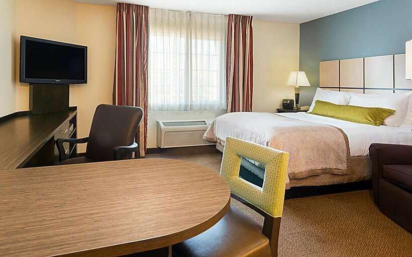 בית מלון כפרי Sonesta Simply Suites Chicago Naperville