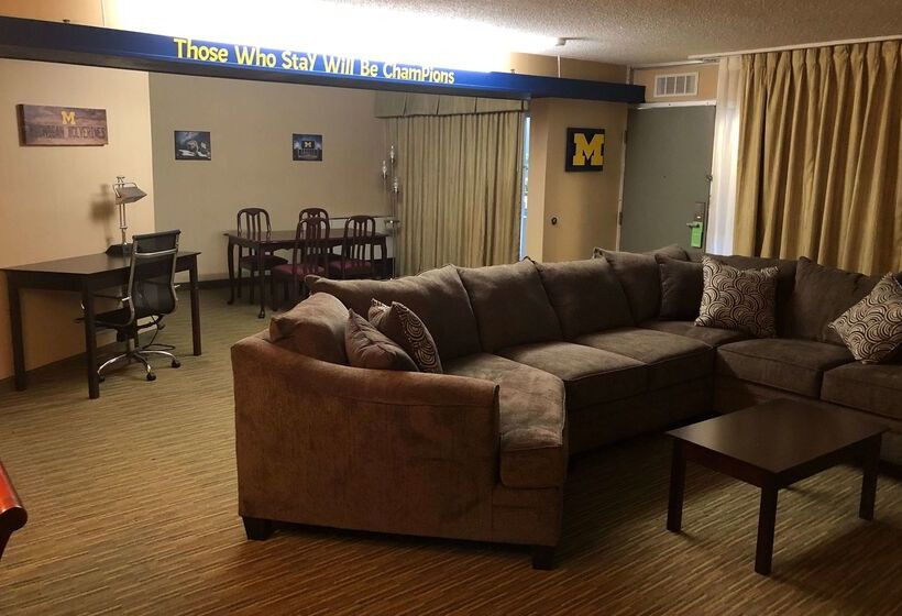 هتل Wyndham Garden Ann Arbor