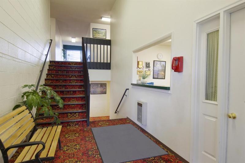 فندق على الطريق Americas Best Value Inn Laramie