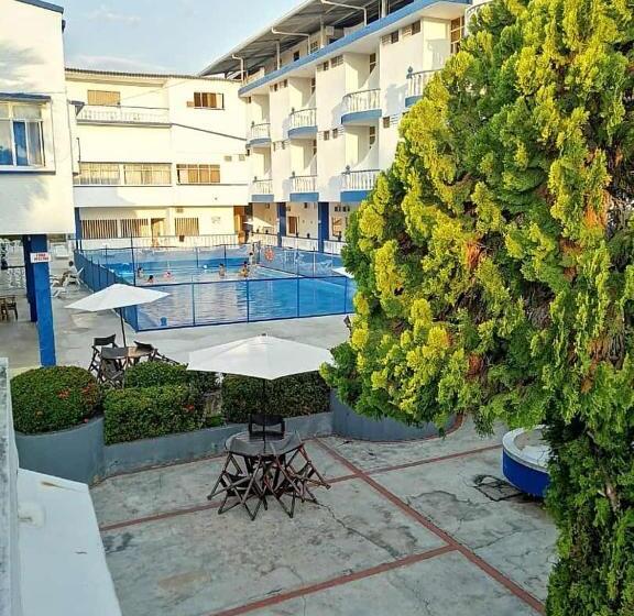 هتل Es Lancers, Melgar