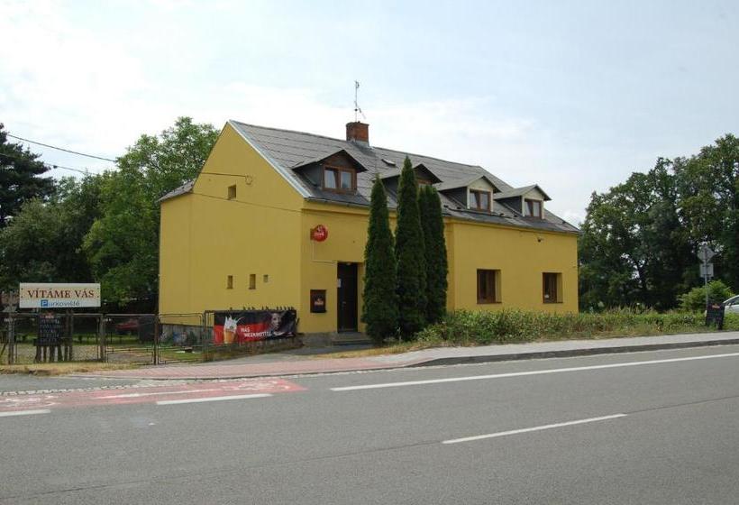 בית מלון כפרי Pudlov