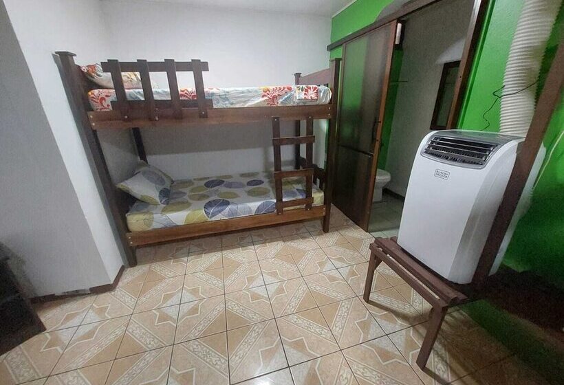 پانسیون Nice Place Hostel