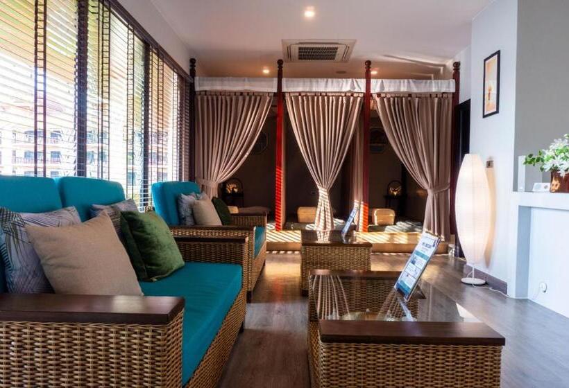 هتل Tmark Resort Vangvieng
