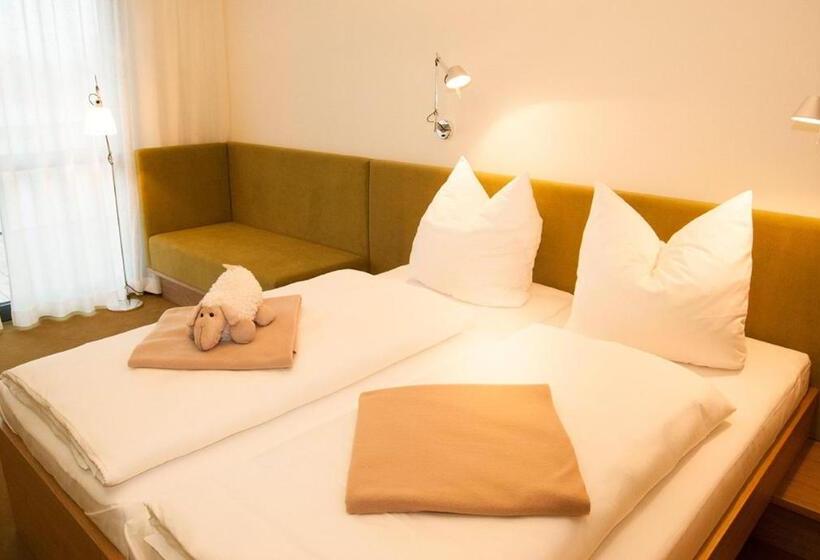 ホテル Traumhaus Im Elsterpark