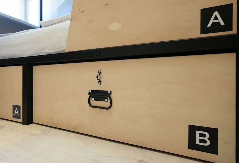 Hostel Urban