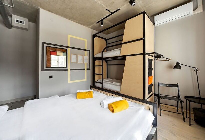 Hostel Urban