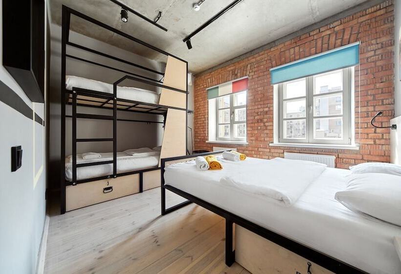 Hostel Urban