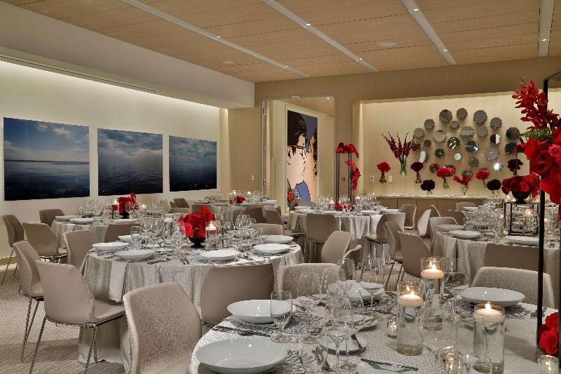 Hall Arts Hotel Dallas, Curio Collection By Hilton