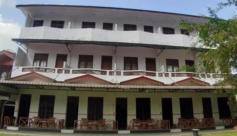 پانسیون Wisma Sibayak Guesthouse Berastagi