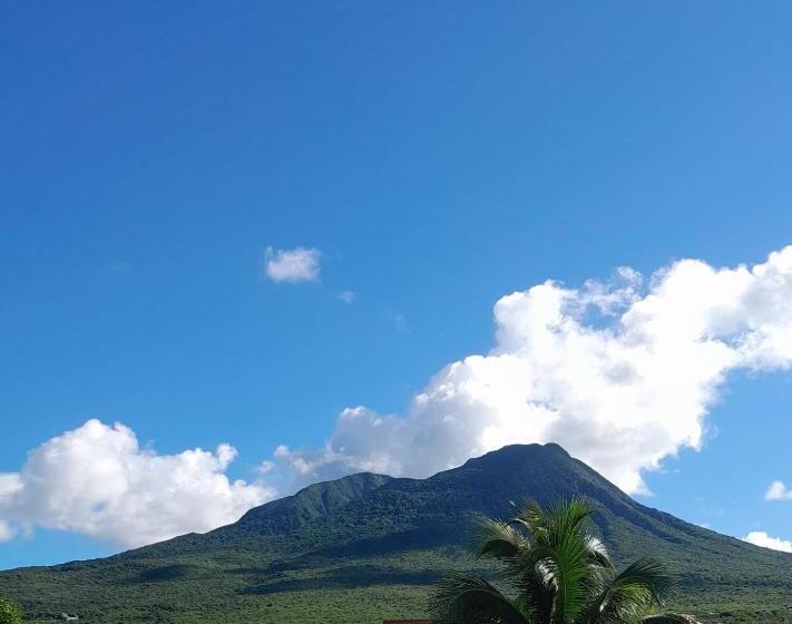 پانسیون Beverley's Guest House, Nevis