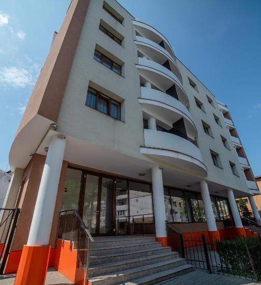 Elis Residence