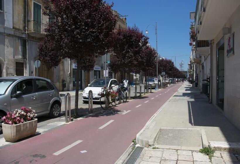 تختخواب و صبحانه Casa Domi