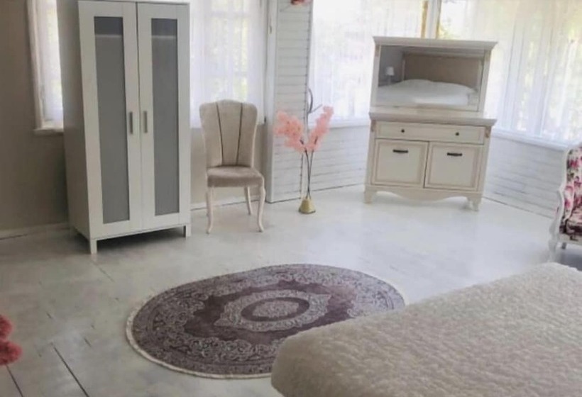 Beyaz Ev Butik Otel Masukiye