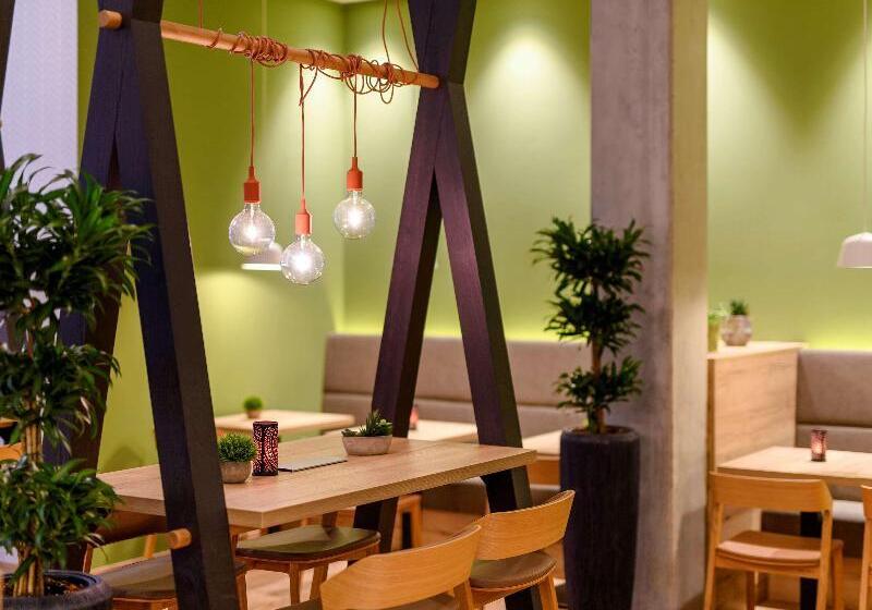 Отель Ibis Styles Aschaffenburg