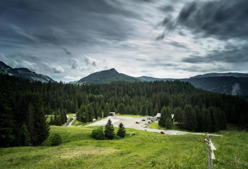 بنسيون Restaurant Gautard   Chambres D Hôtes Les Tavaillons