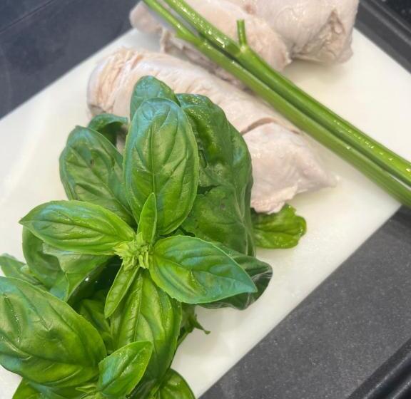 تختخواب و صبحانه Quail Lodge